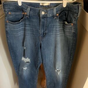 Women’s Levi’s Jeans size 33